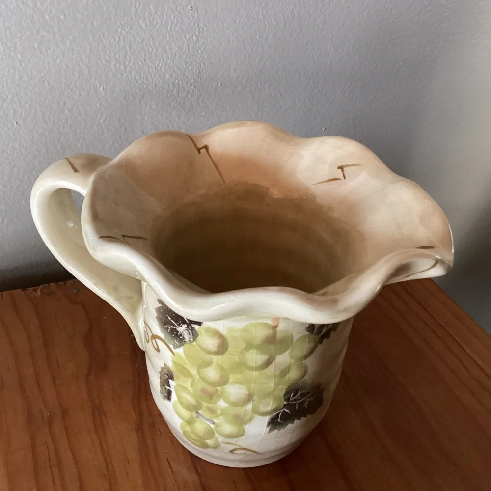 TUSCANY HAND PAINTED CABERNET GRAPEVINE CERAMIC SAUCE/CHEESE CREAM/SUGAR SERVER